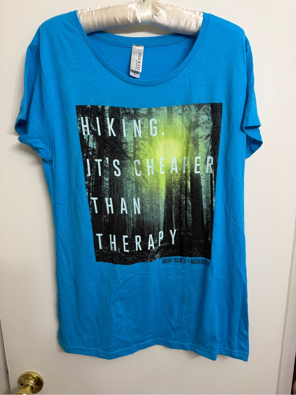 Duck & Co. Women's Blue Short Sleeve Hiking Graphic Tee